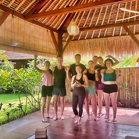 Island Garden Huts Lembongan Bed & Breakfast Екстериор снимка