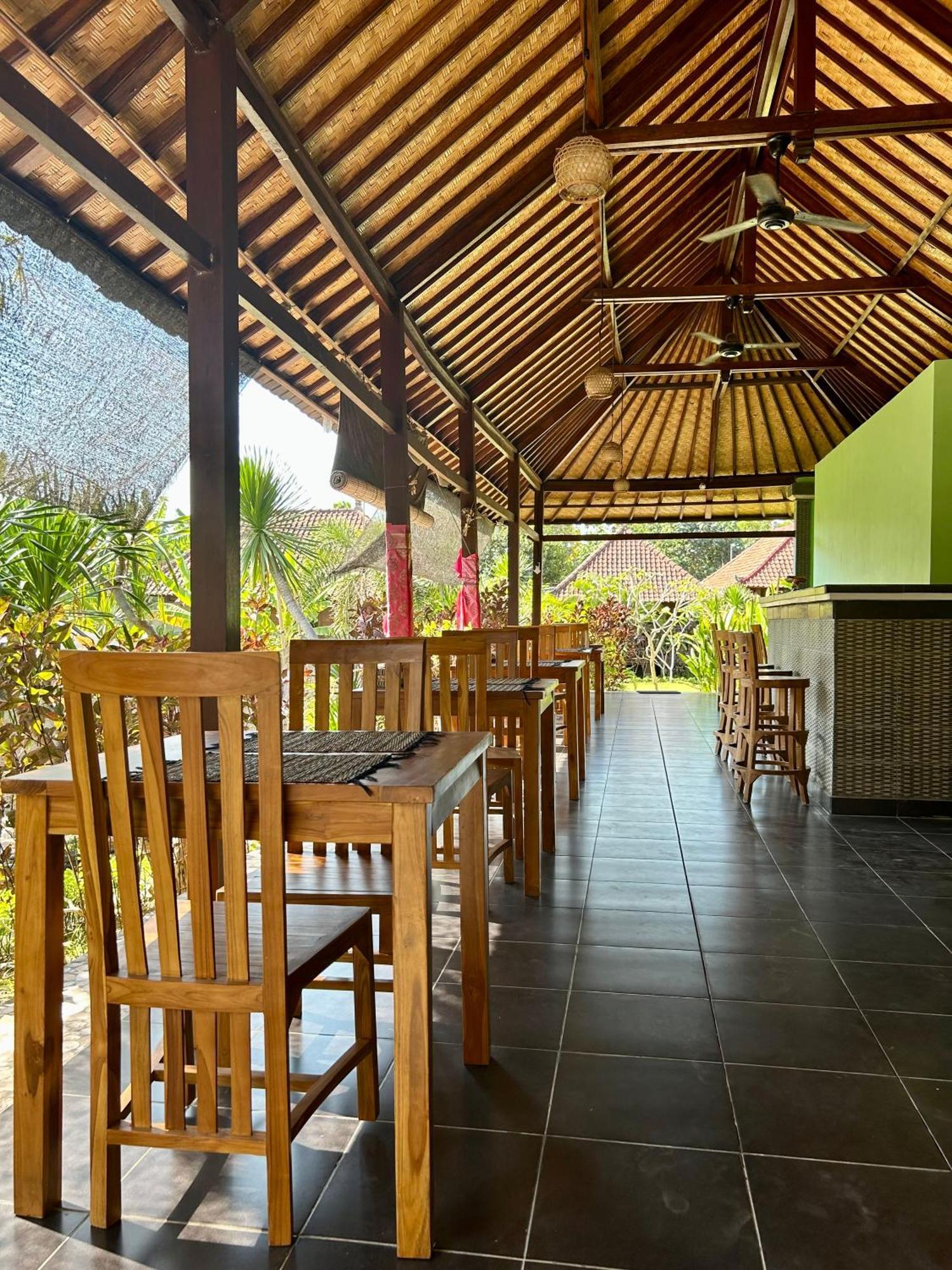 Island Garden Huts Lembongan Bed & Breakfast Екстериор снимка